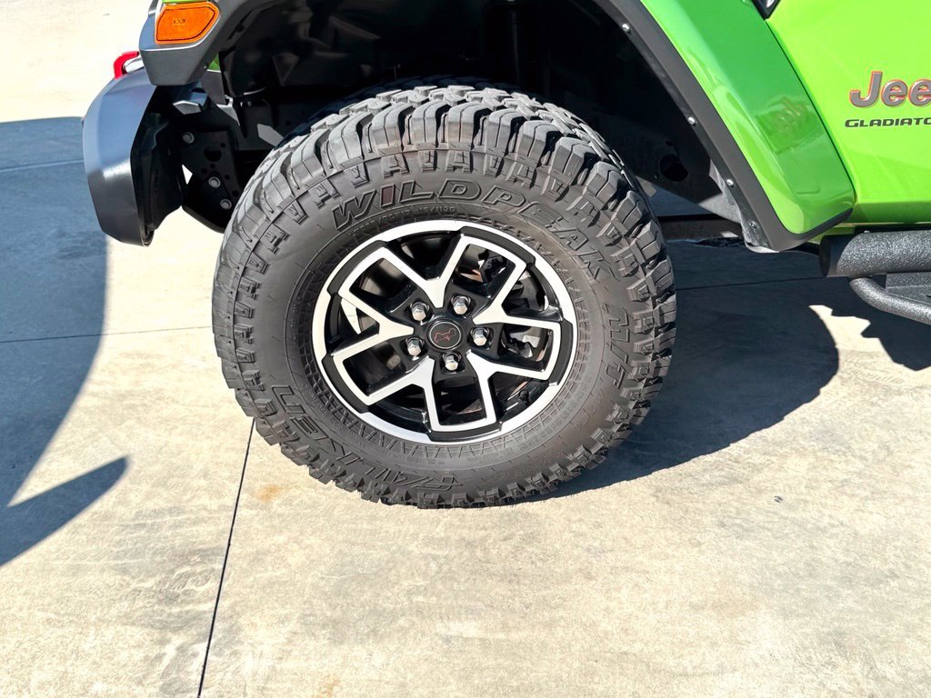 Used 2025 Green Jeep Rubicon image 10