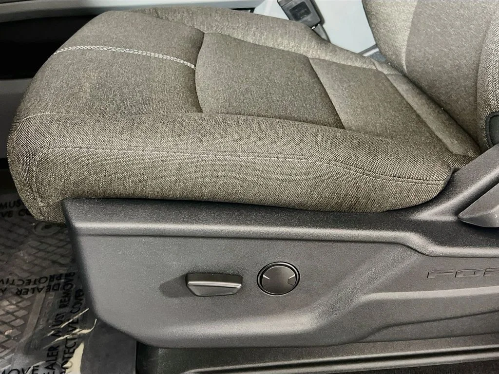 New 2027 Carbonized Gray Metallic Ford XLT image 24