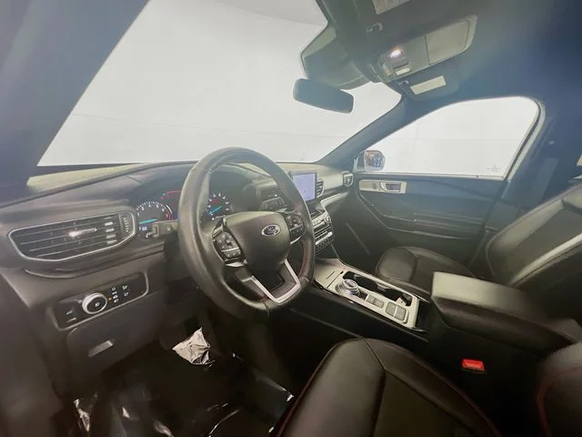2023 Ford Explorer ST-LINE - Photo 18