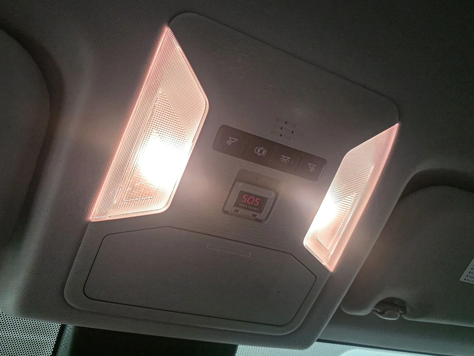 Certified Used 2019 Pearl Toyota LE image 28