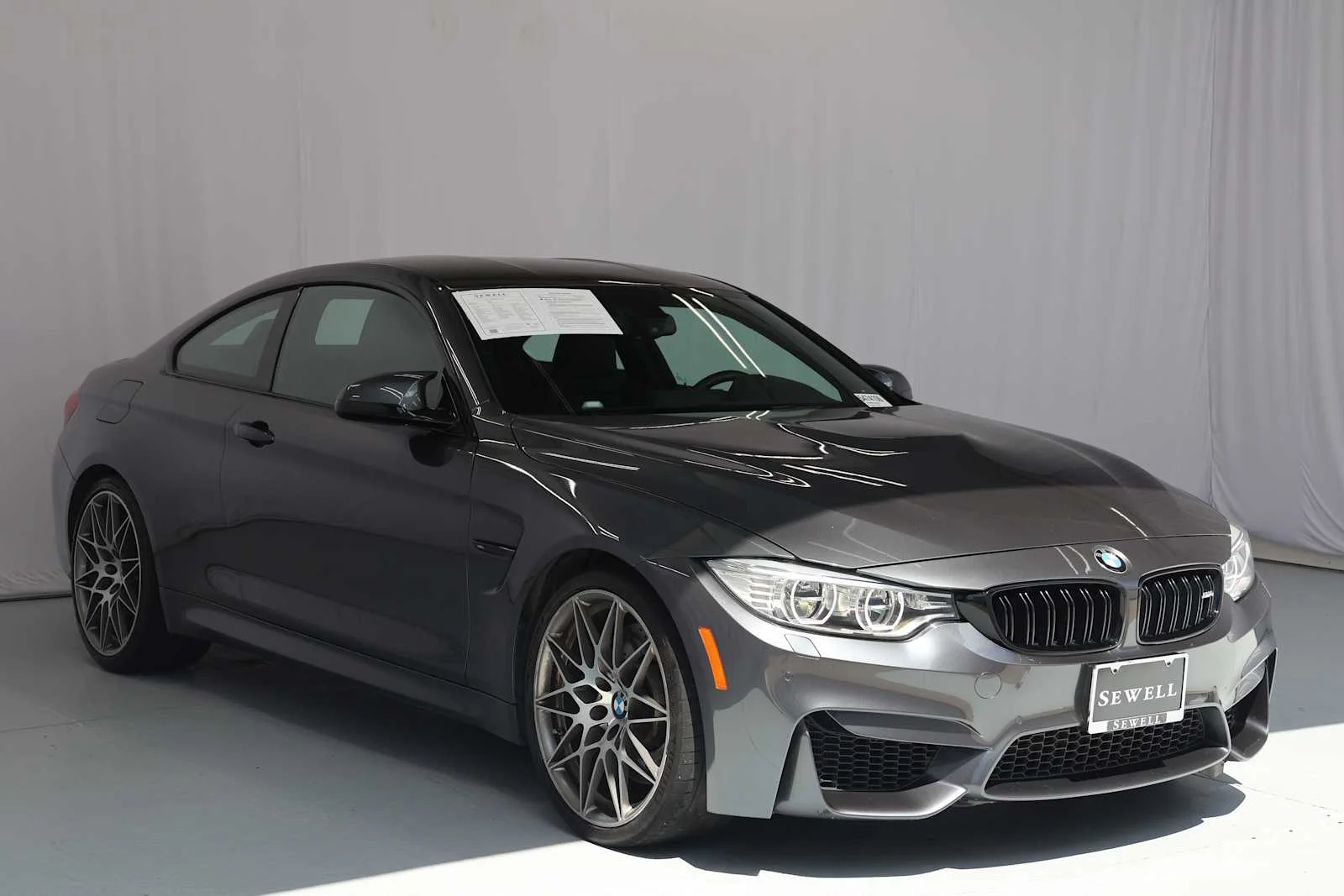 Used 2017 Mineral Grey Metallic BMW  image 4