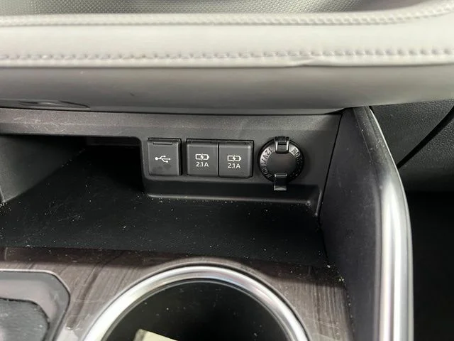 2021 Toyota Highlander Limited - Photo 26