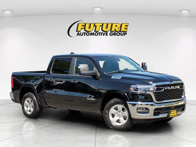 2025 RAM 1500 Big Horn/Lone Star 4x4 Crew Cab 5'7's photo