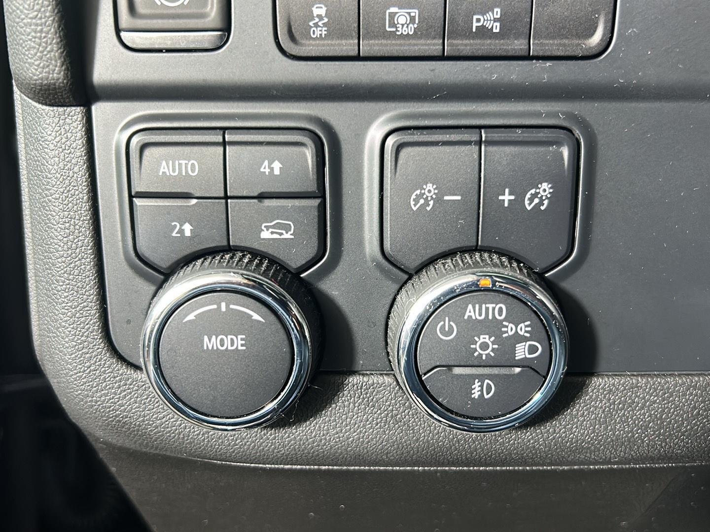 Used 2025 Black Chevrolet LT image 26