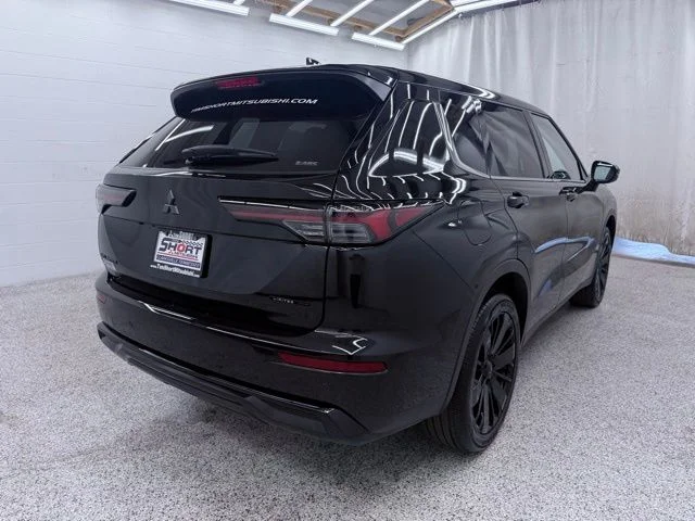 New 2026 Black Mitsubishi LE image 2