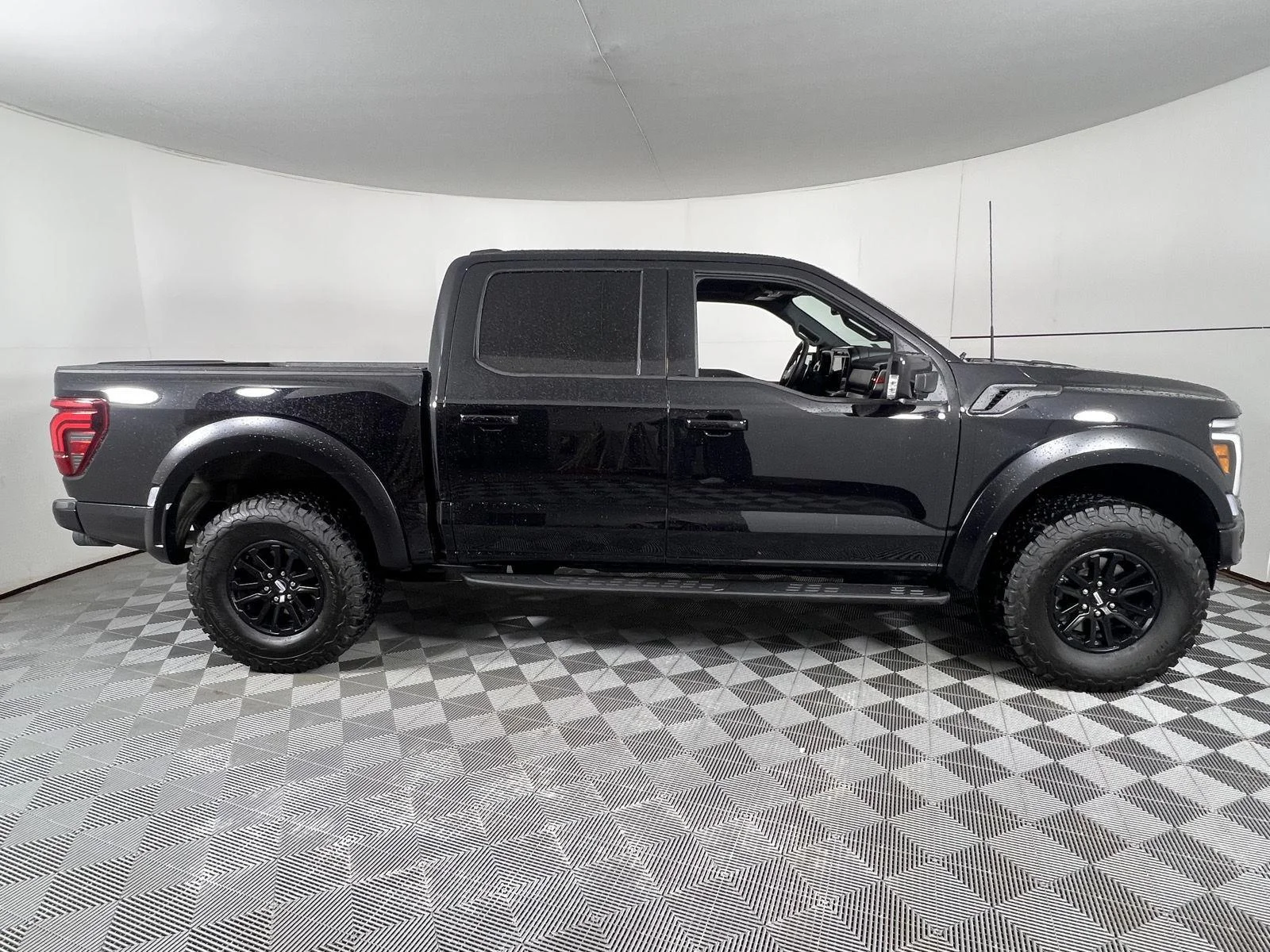 Certified Used 2025 Agate Black Metallic Ford Raptor image 41