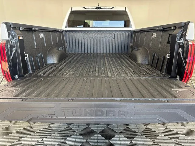 New 2026 Wind Chill Pearl <sup>1</sup> Toyota Tundra Platinum image 19