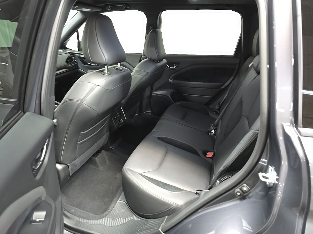 2025 Subaru Forester Touring - Photo 31