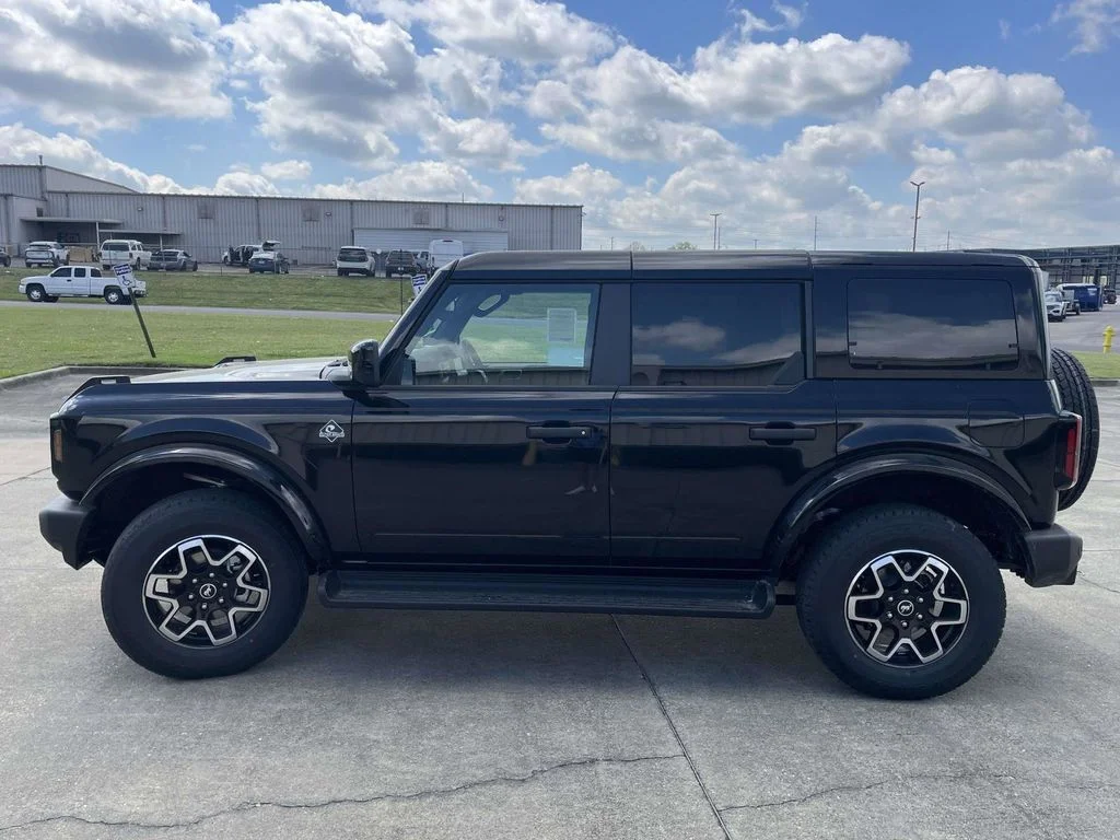 New 2026 Black Ford Outer Banks image 6