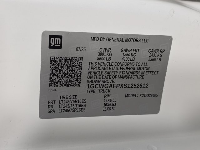 Used 2025 Summit White Chevrolet WT image 10
