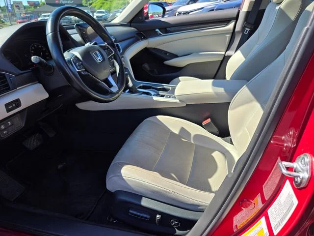 Used 2022 Red Honda EX-L image 11