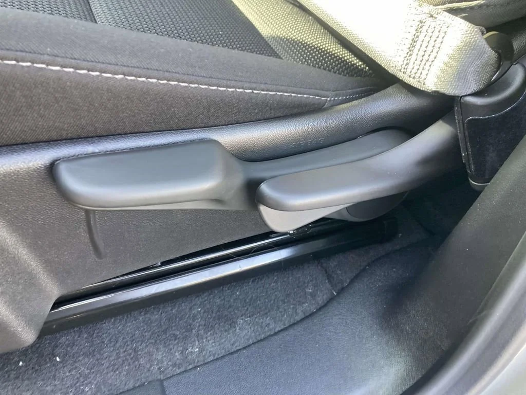 New 2026 Sterling Metallic GMC Elevation image 17