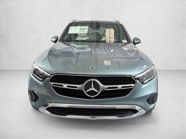 New 2026 Verde Silver Metallic Mercedes-Benz GLC 300 image 32