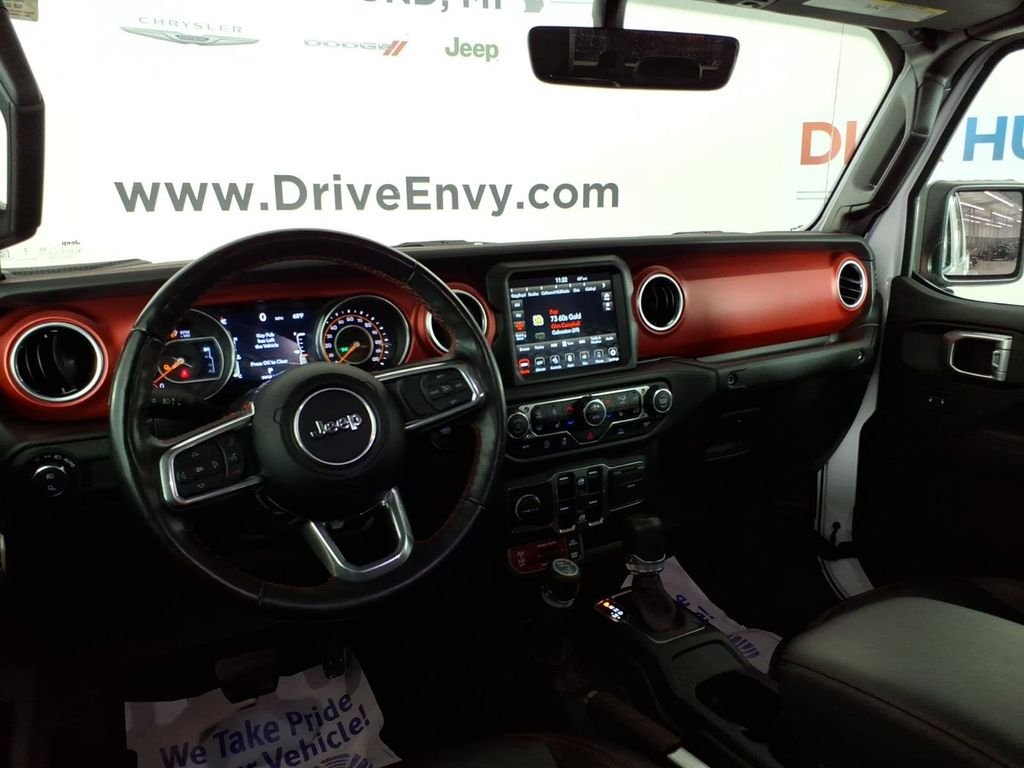 Used 2023 White Jeep Rubicon image 9