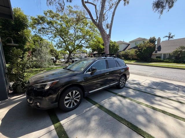 2019 Subaru Outback 3.6R Touring's photo