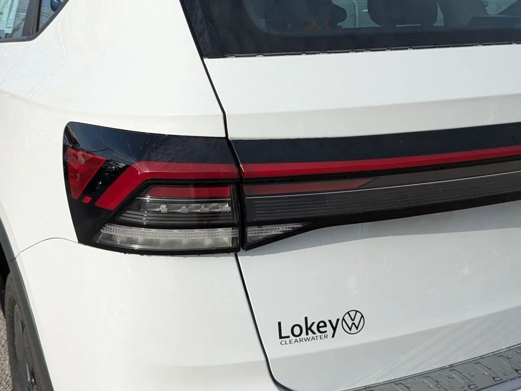 New 2026 White Volkswagen 1.5T S image 8