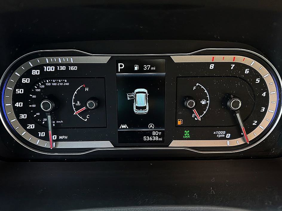 Used 2023 Shimmering Silver Hyundai SEL image 10