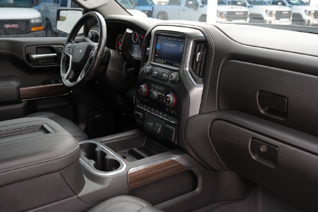 Used 2019 Black Chevrolet RST image 18