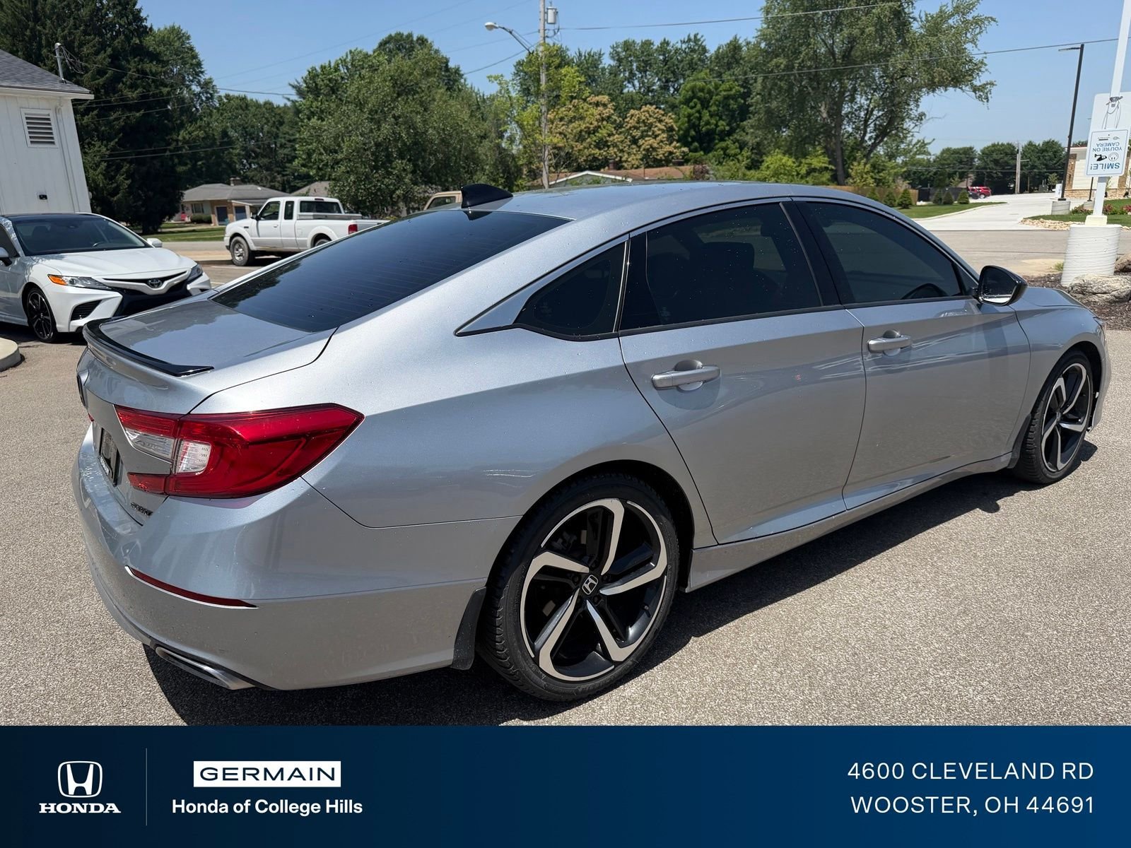 Certified Used 2022 Lunar Silver Metallic Honda Sport image 4