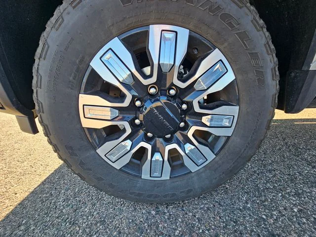 Used 2025 Sterling Metallic GMC Denali image 20