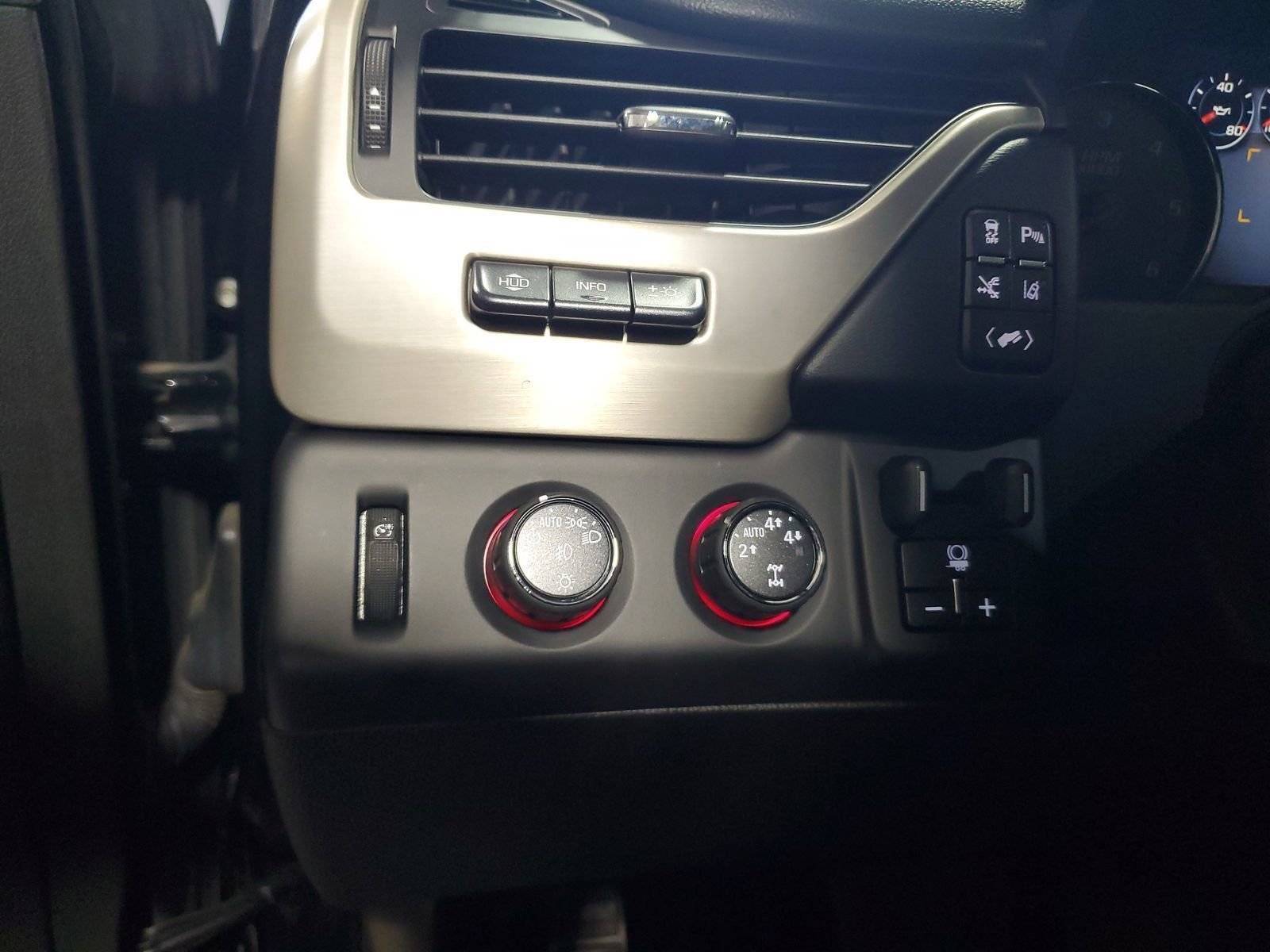 Used 2015 Black GMC Denali image 20