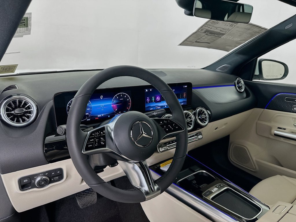 New 2026 Polar White Mercedes-Benz GLA 250 image 39