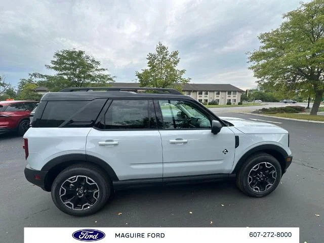 New 2026 Space White Metallic Ford Outer Banks® image 20