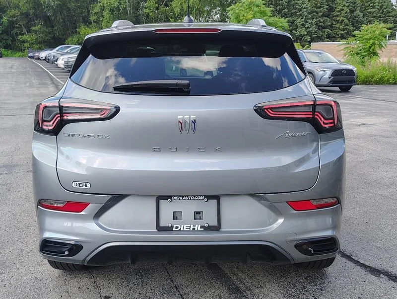 Used 2024 Moonstone Gray Metallic Buick Avenir image 8