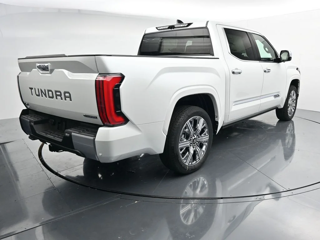 New 2026 Wind Chill Pearl <sup>1</sup> Toyota Tundra Capstone image 7