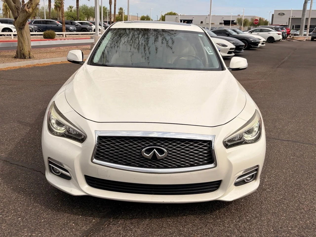 Used 2016 Majestic White INFINITI 3.0t Premium image 8