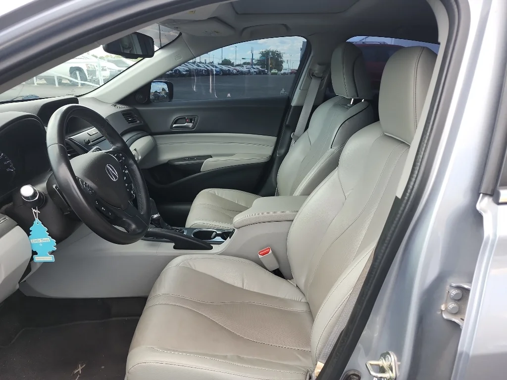 Used 2020 Lunar Silver Metallic Acura w/Technology Pkg image 15
