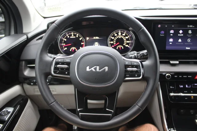 Used 2024 White Kia EX image 14