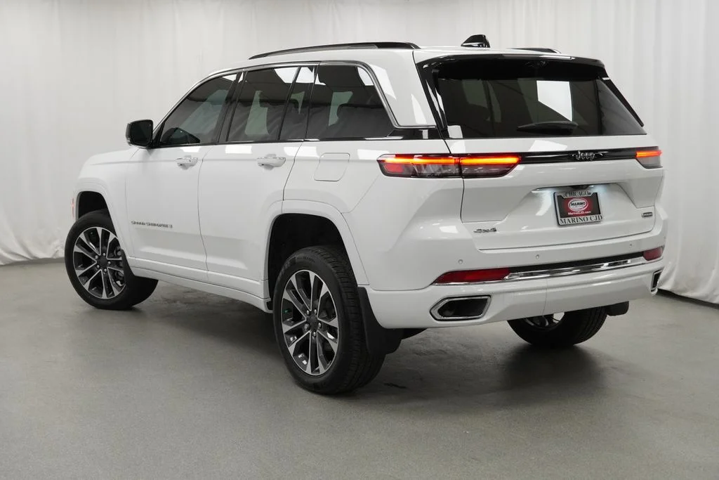 Certified Used 2023 White Jeep Overland image 14