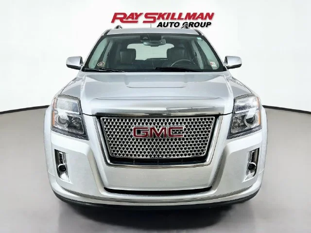 Used 2014 Silver GMC Denali image 2