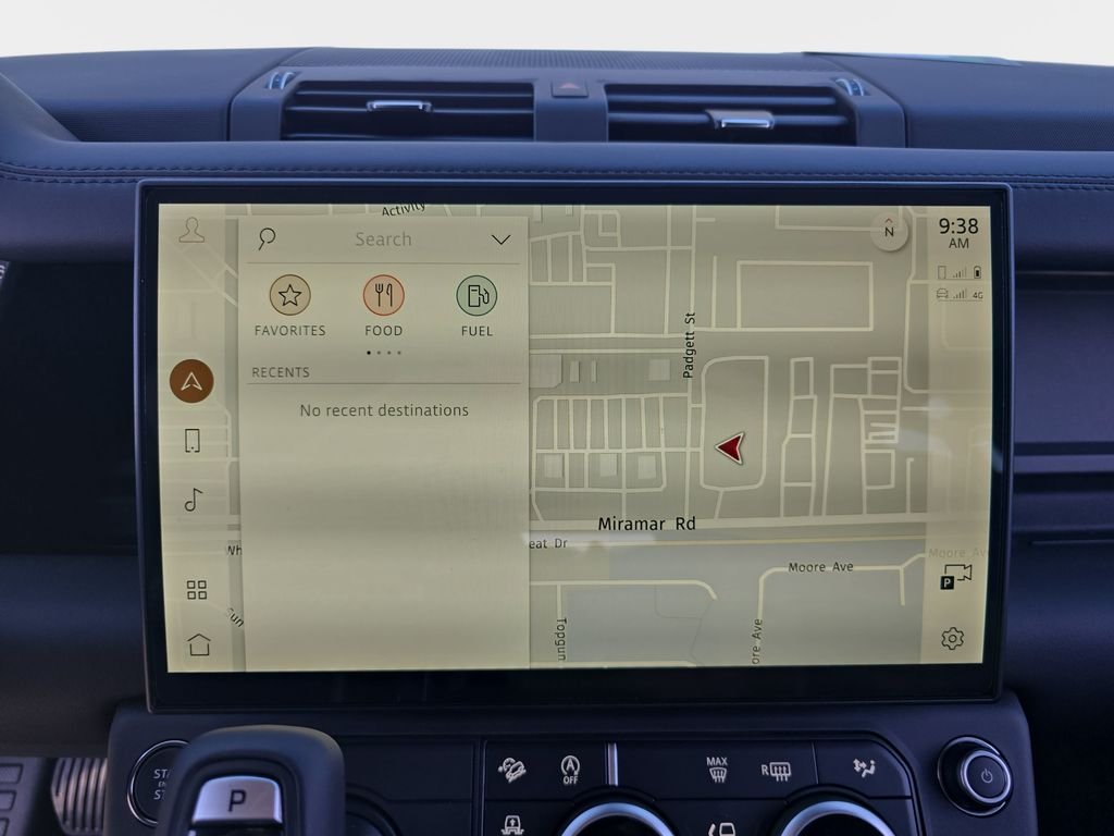 New 2026 Carpathian Grey Land Rover X-Dynamic SE image 24