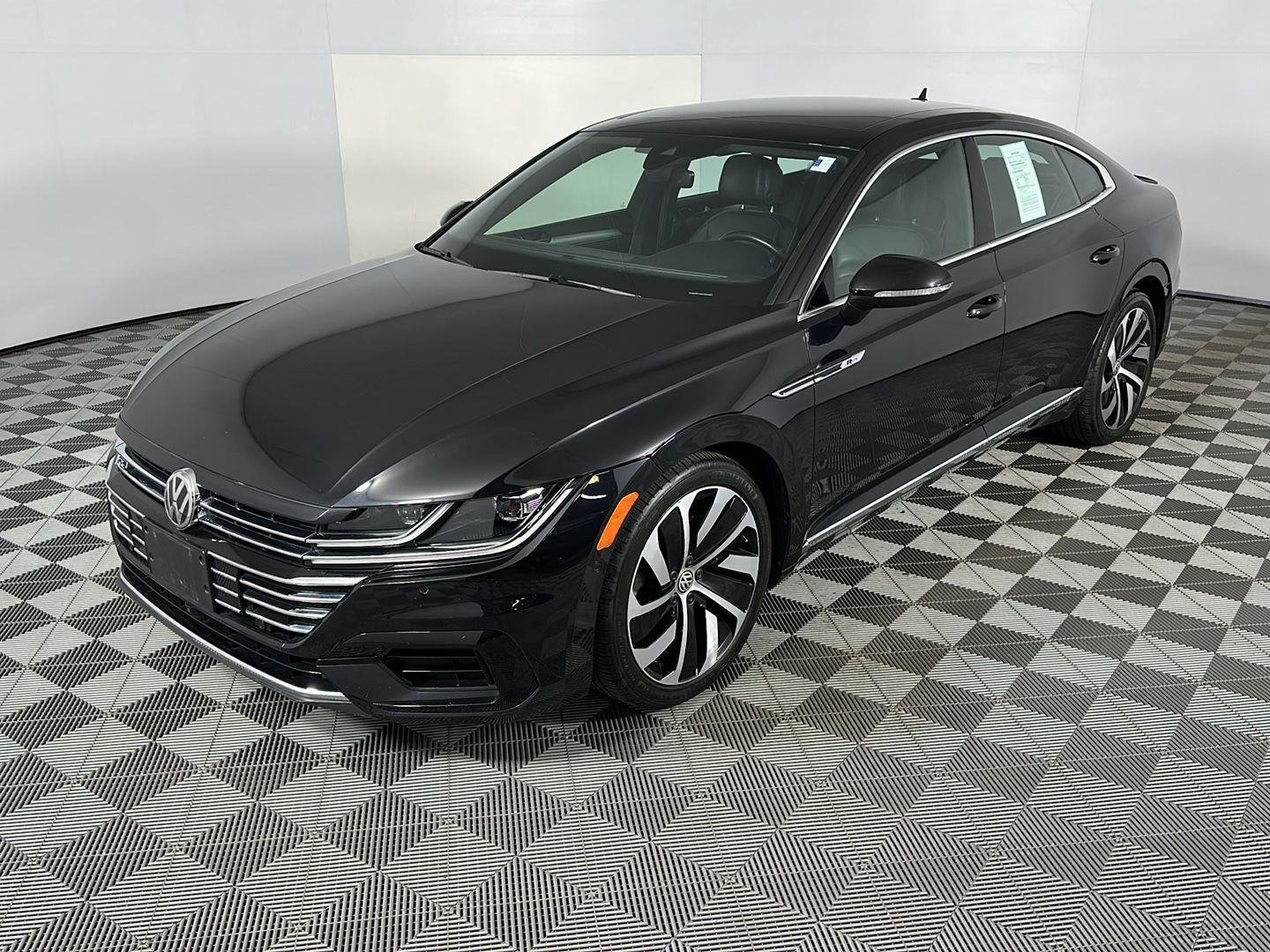 Used 2019 Deep Black Pearl Volkswagen SEL Premium R-Line image 14