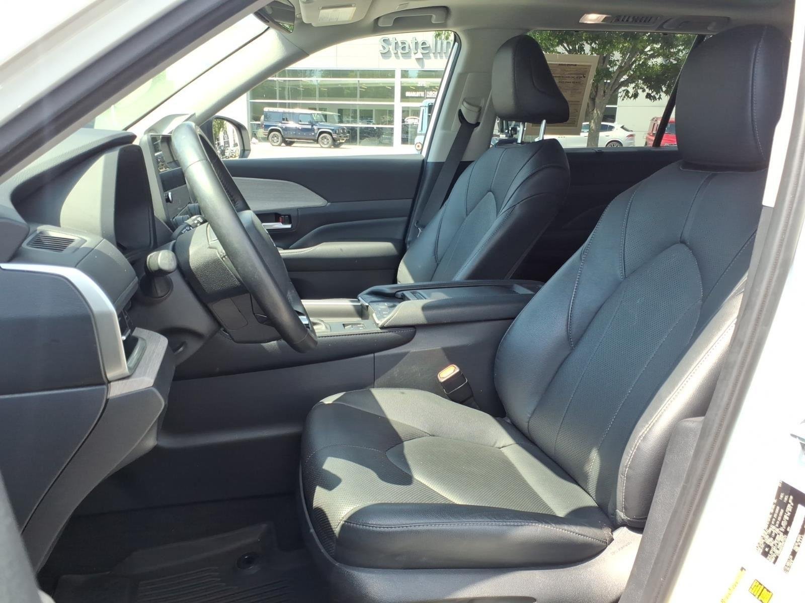 Used 2024 Wind Chill Pearl Toyota Limited image 20
