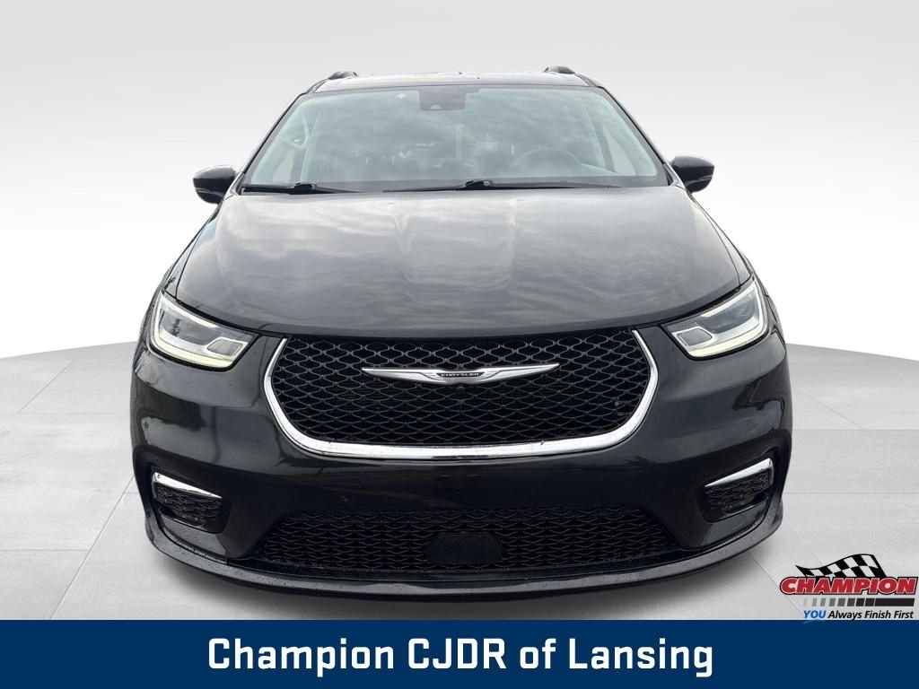 Used 2022 Black Chrysler Touring L image 11