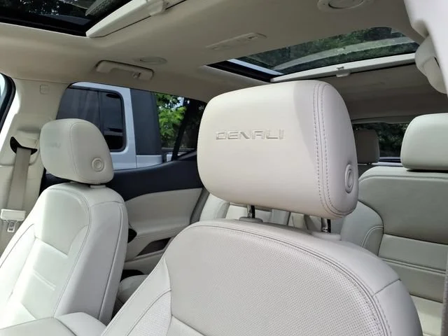 2020 GMC Acadia Denali - Photo 15
