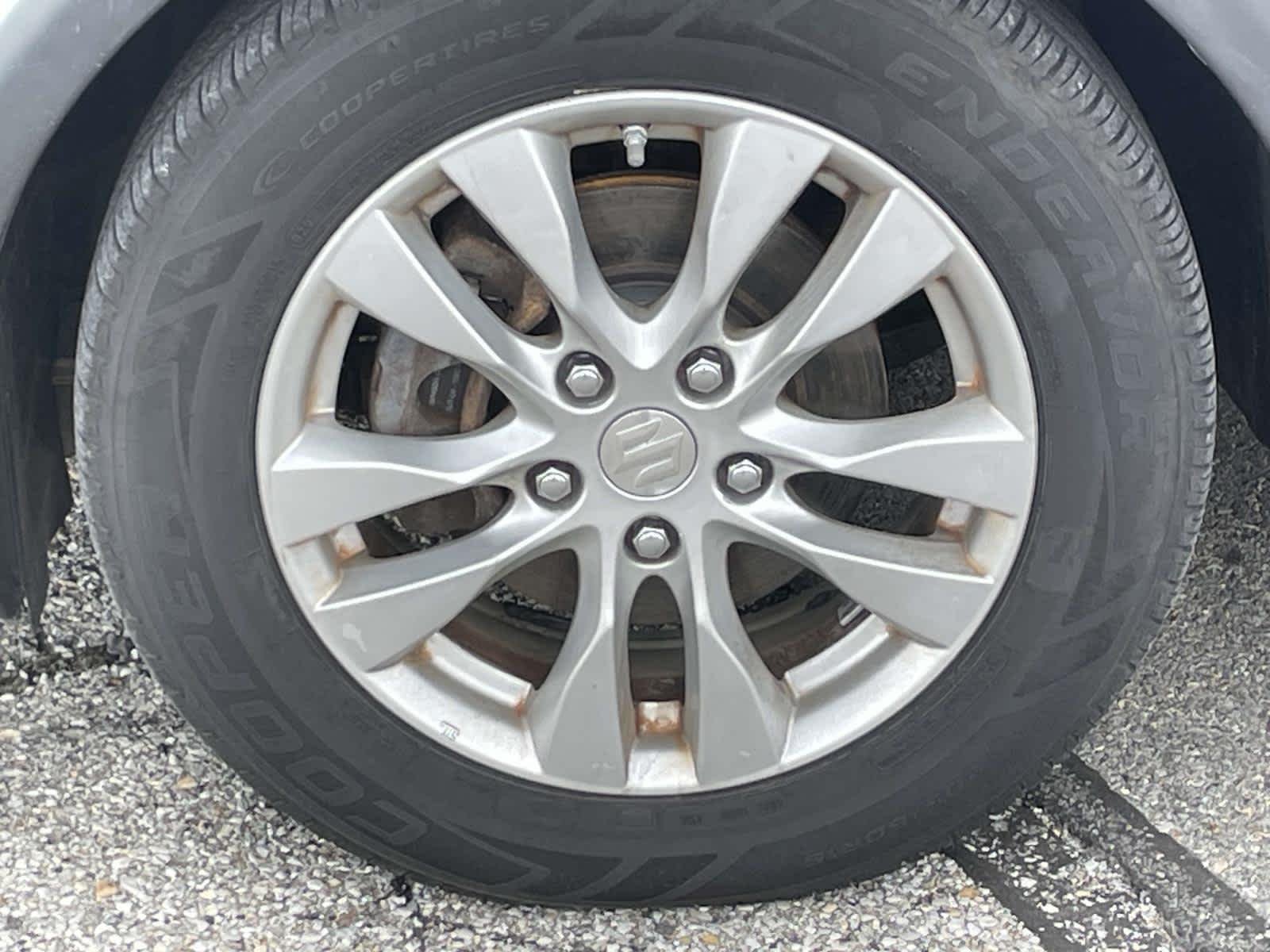 Used 2013 Metallic Star Silver Suzuki Crossover Premium image 15