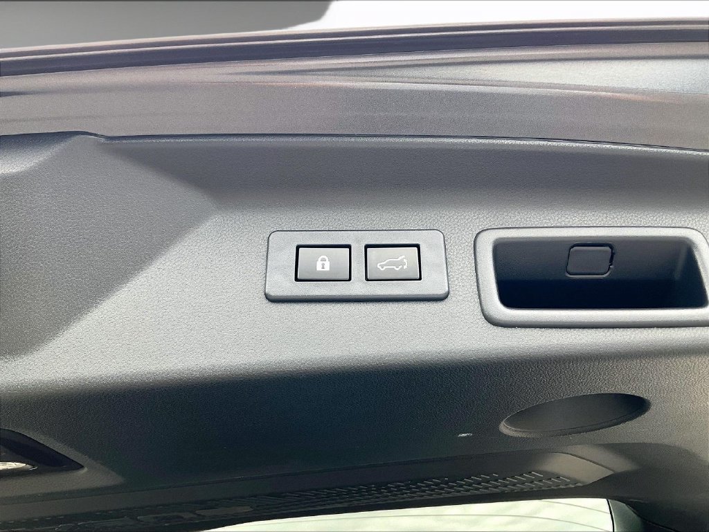 Used 2025 Gray Metallic Subaru Premium image 36