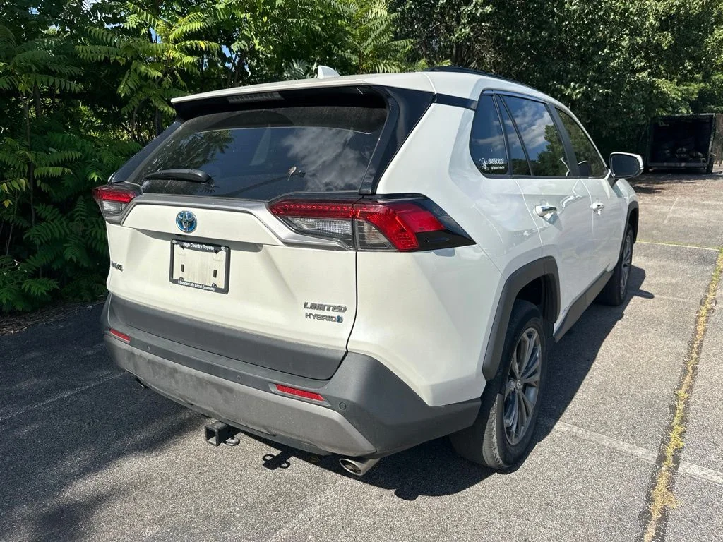 Used 2022 White Toyota Limited image 3