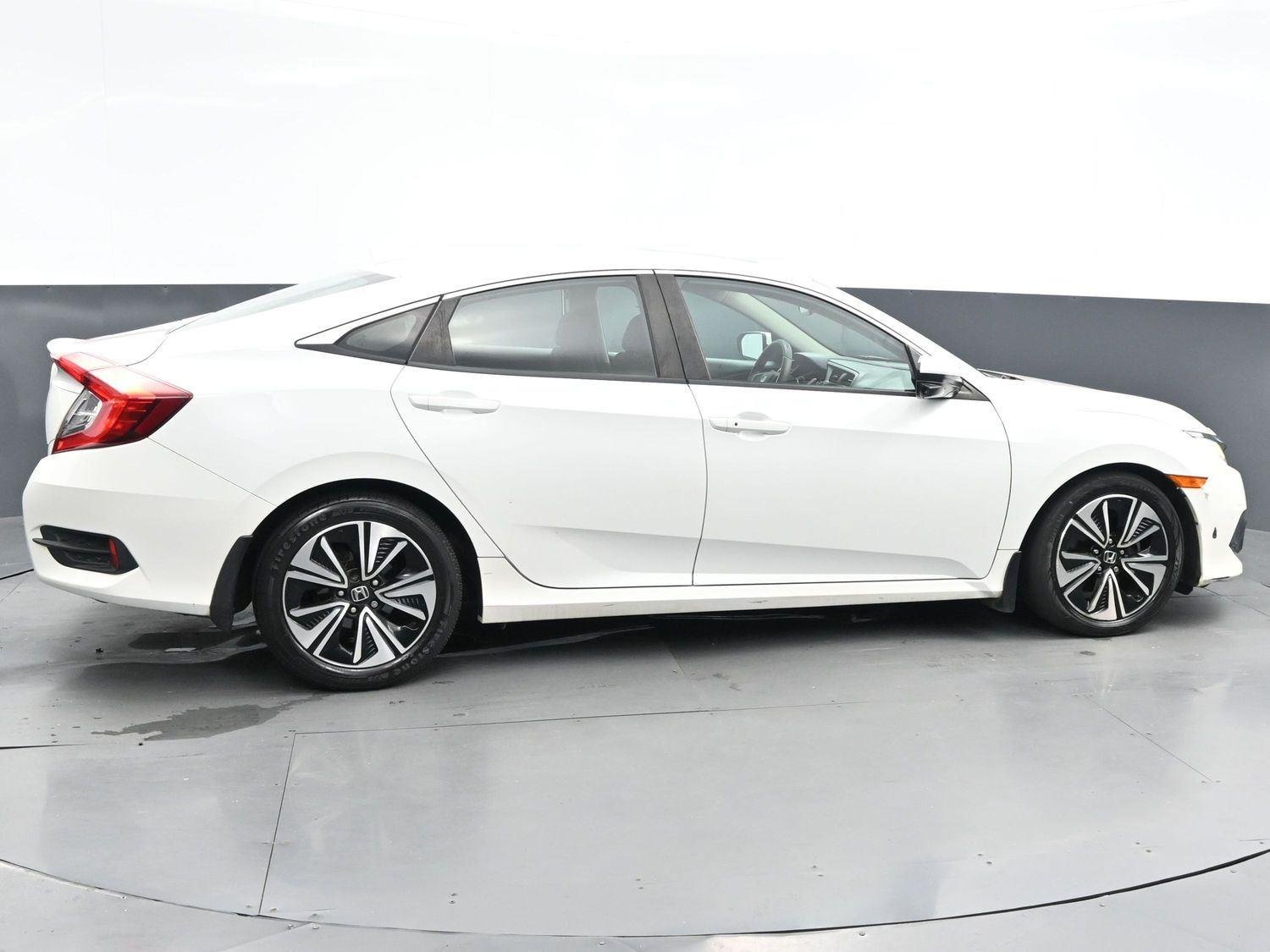 Used 2016 White Orchid Pearl Honda EX-T image 8