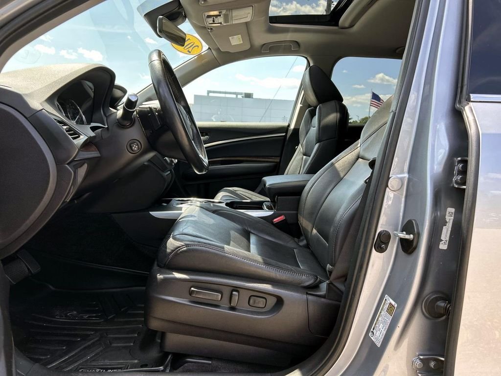 Used 2018 Silver Acura 3.5L image 15