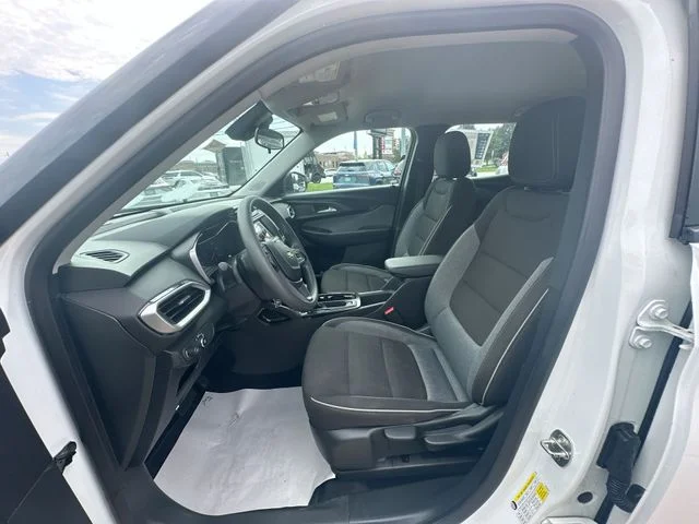 Used 2023 White Chevrolet LS image 21
