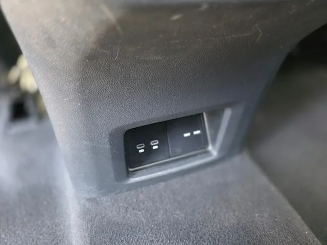 Used 2024  Volkswagen 2.0T SE w/Technology image 22