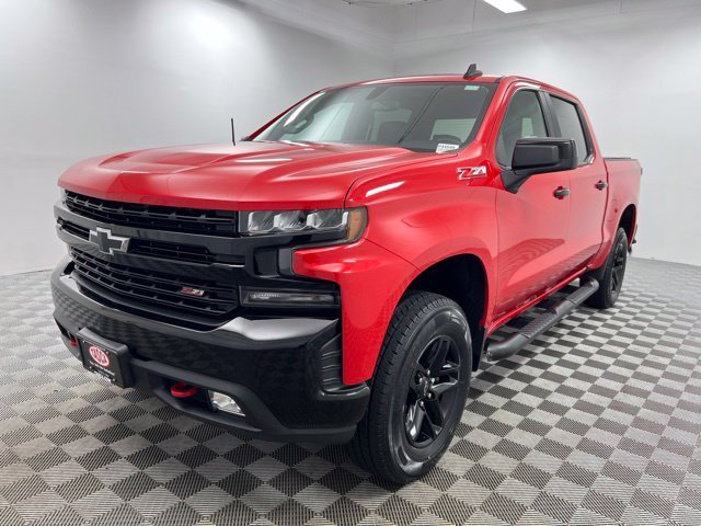 Used 2020 Red Chevrolet LT Trail Boss image 2