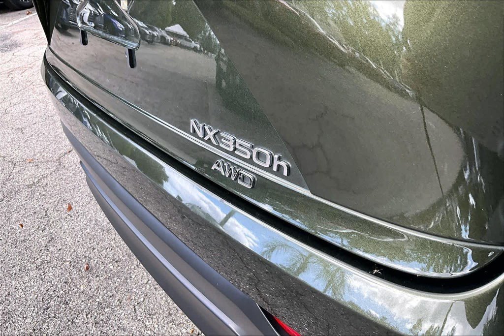 Used 2023 Green Lexus 350h Premium image 10