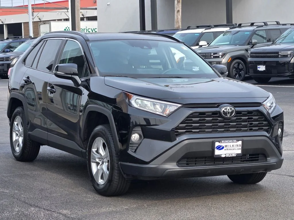 Used 2020 Black Toyota XLE image 4