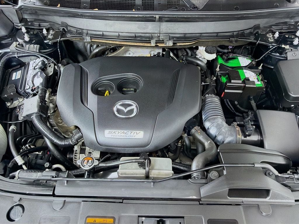 Used 2016 Jet Black Mica Mazda AWD 4dr Touring image 28
